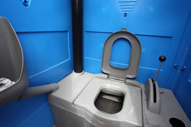 Porta potty delivery and setup in Woxall, PA